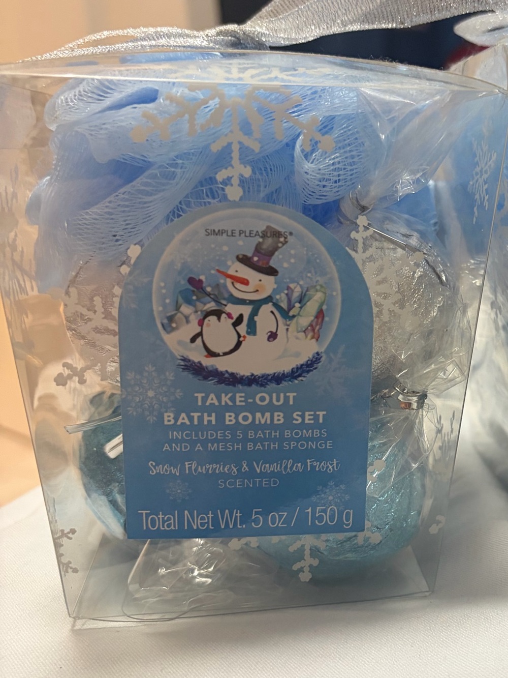 Holiday Take-Out Bath Bomb Set - Snowman Scented (set of 2) NWT